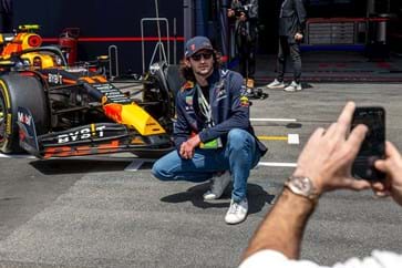 F1E Azerbaijan 2023 Pit Lane Walk 2 Min