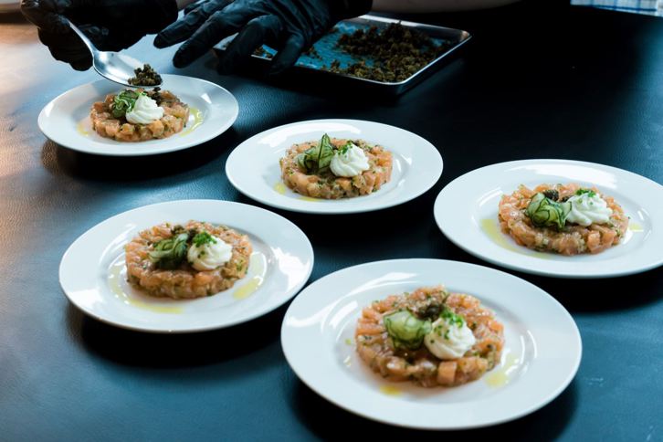 Enjoy A World Class Menu Min