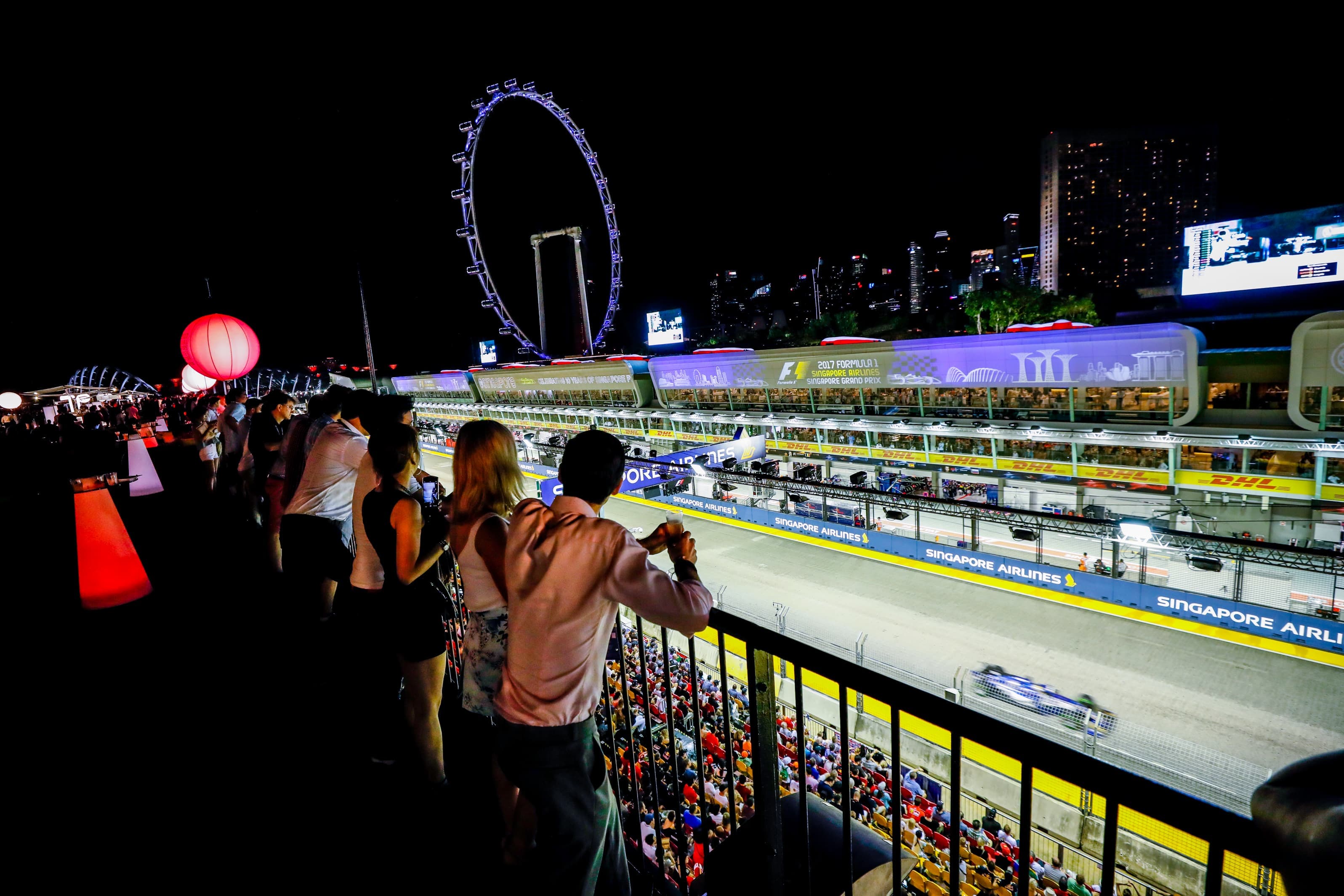 enjoy-stunning-views-of-the-track-from-the-sky-terrace-min-opt.jpg